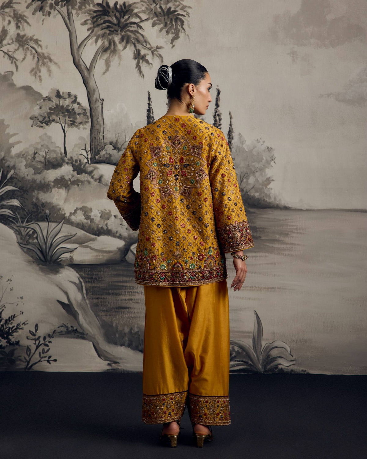 Sunshine Embellished Farshi Set