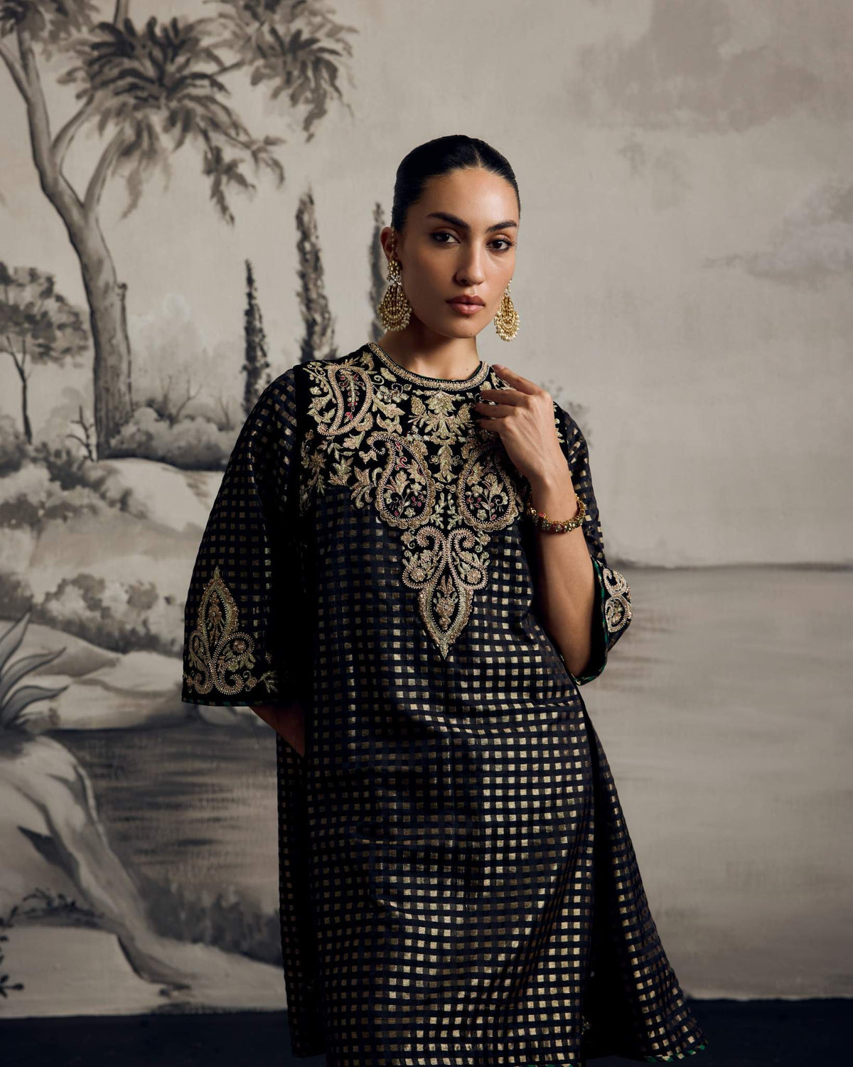 Noor Velvet Brocade Salwar Set