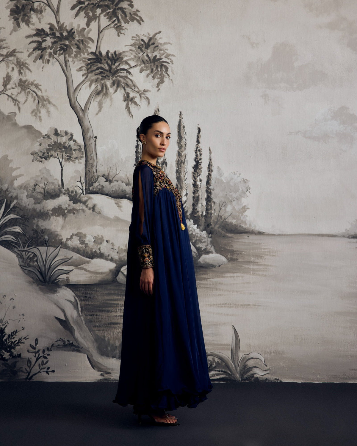 Inara Velvet Yolk Kurta Set