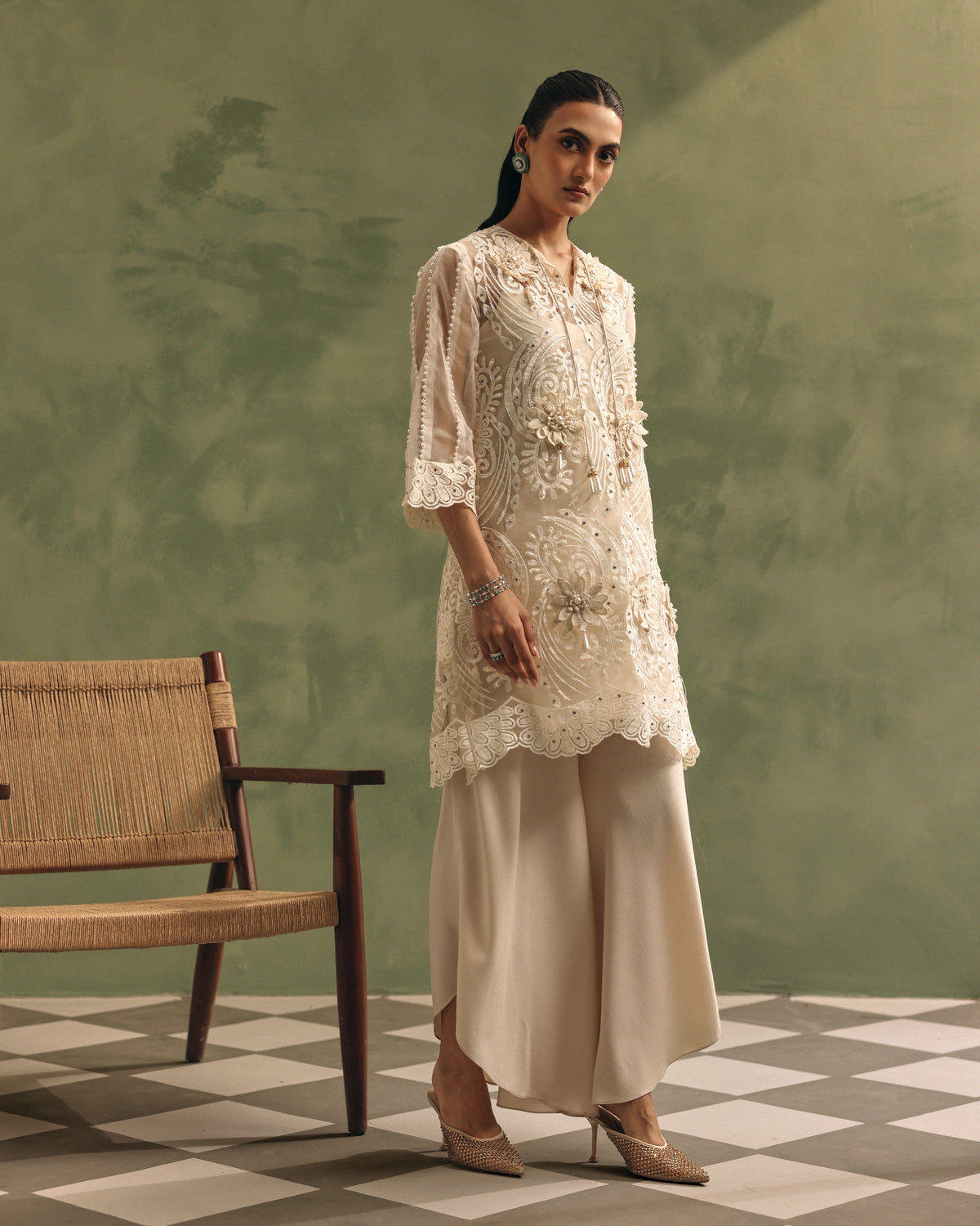 Ivory Thread Bloom Kurta Set