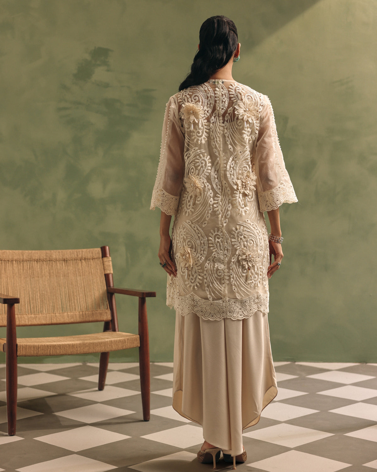 Ivory Thread Bloom Kurta Set