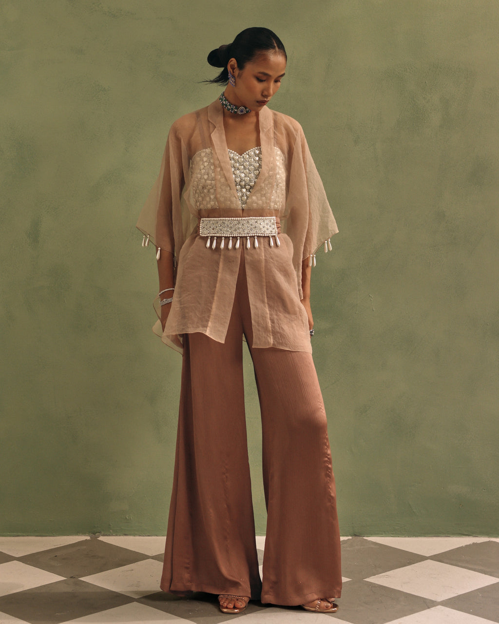 Nude Pearl Overlay Set