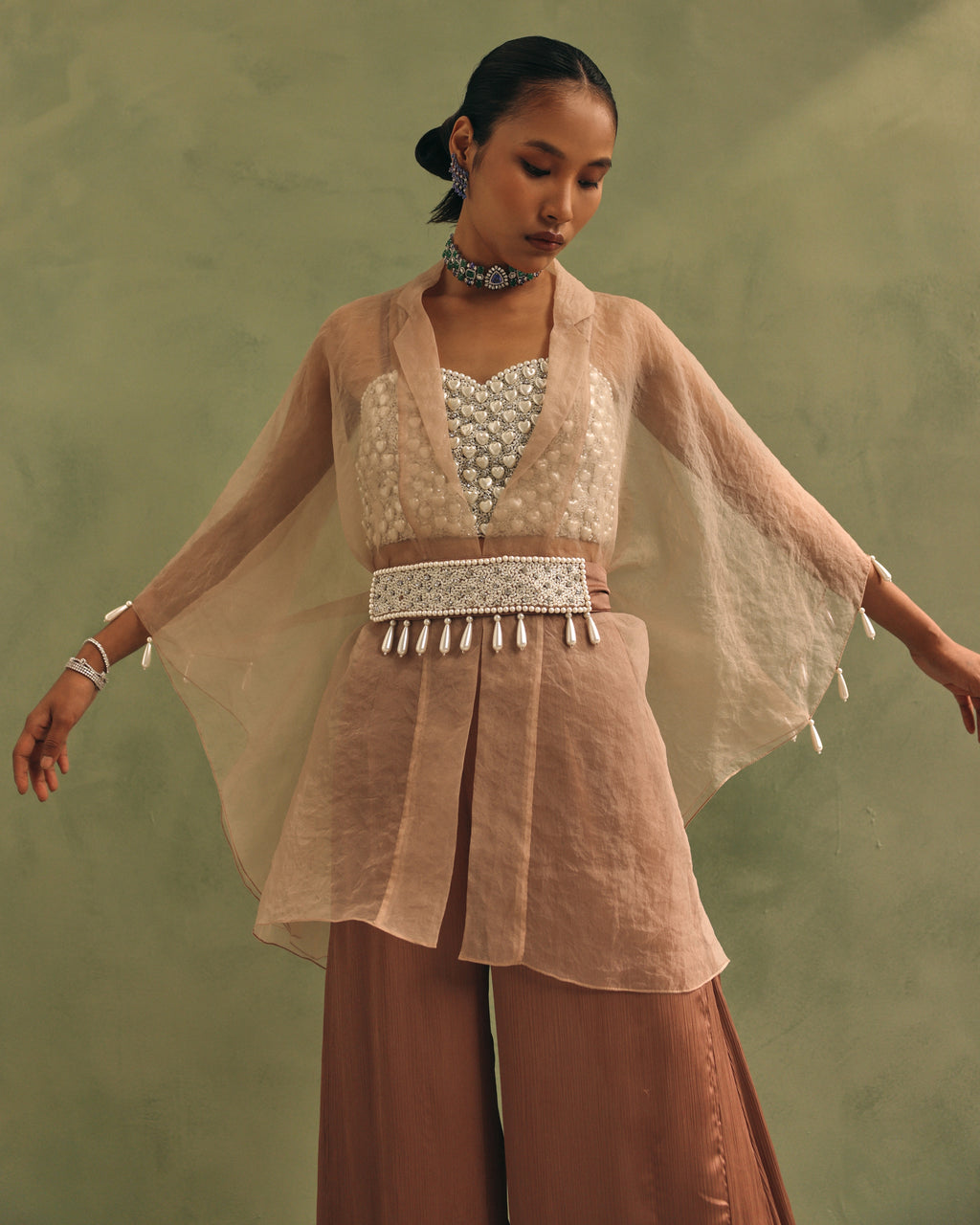 Nude Pearl Overlay Set