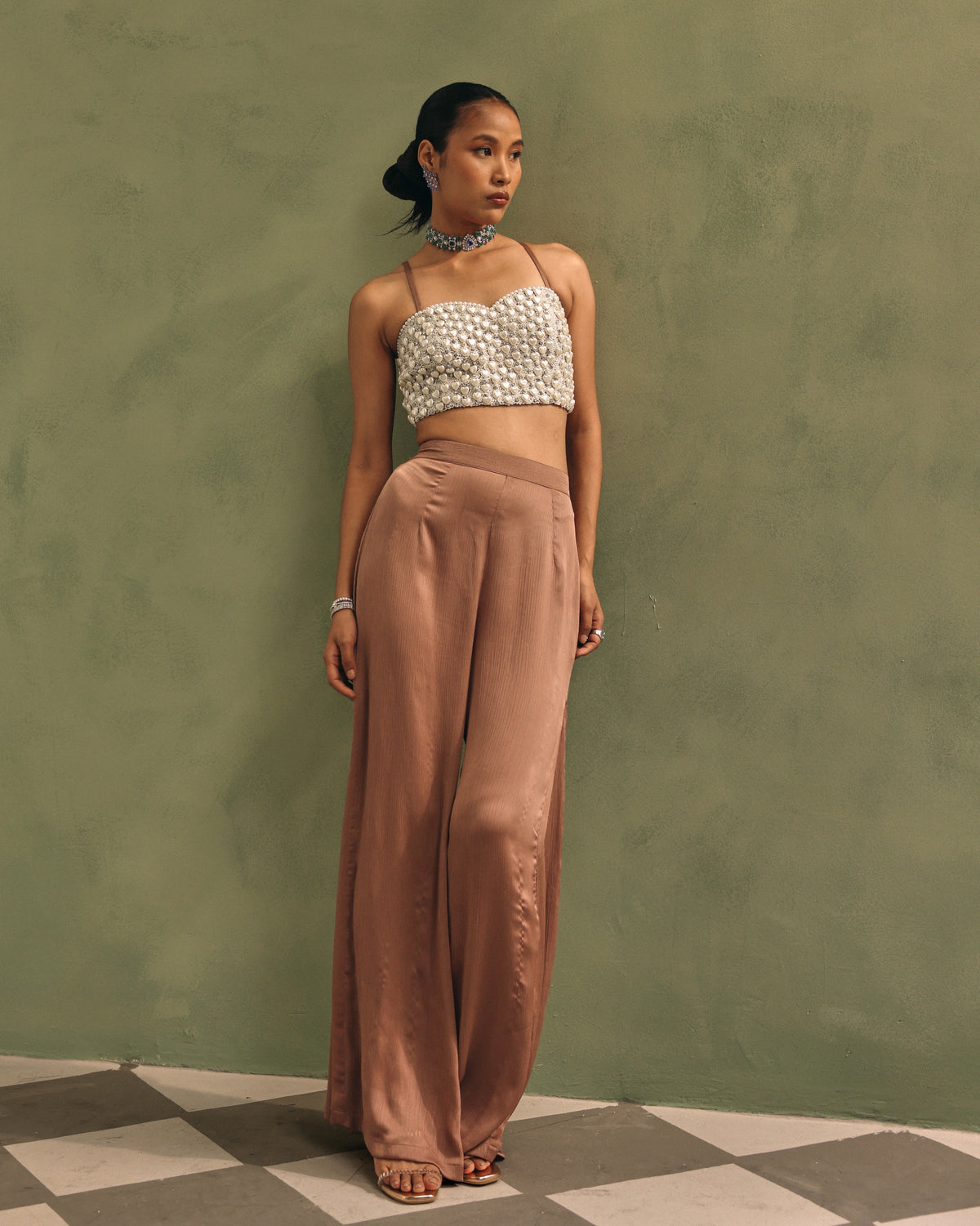 Nude Pearl Overlay Set