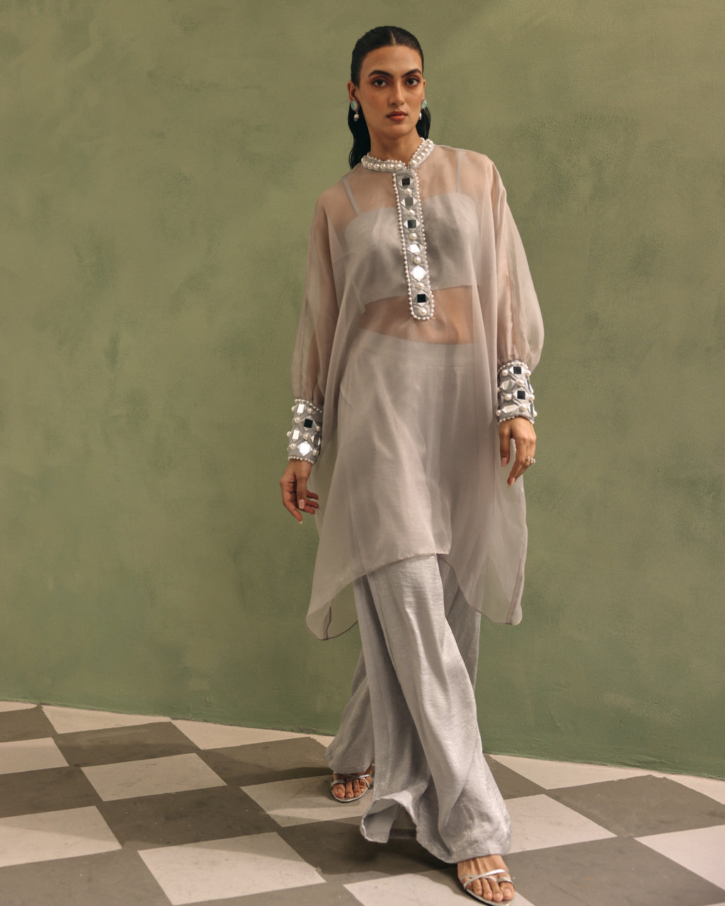 Lustrous Grey Mirror Set