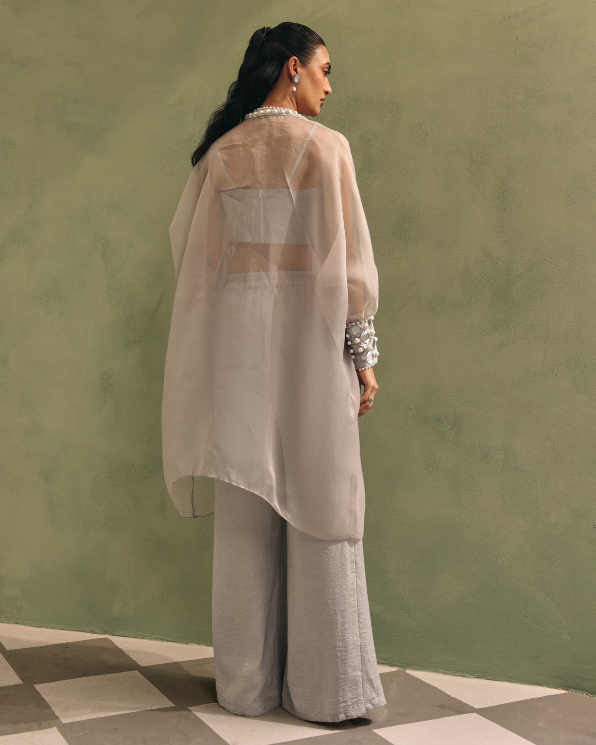 Lustrous Grey Mirror Set