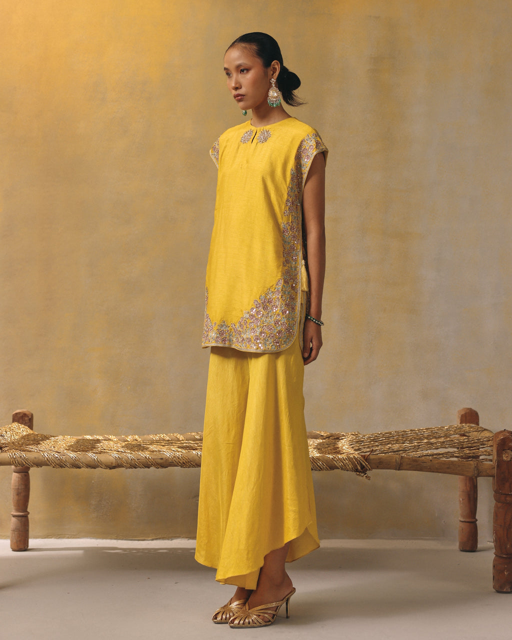 Musturd Radiance Kurta Set