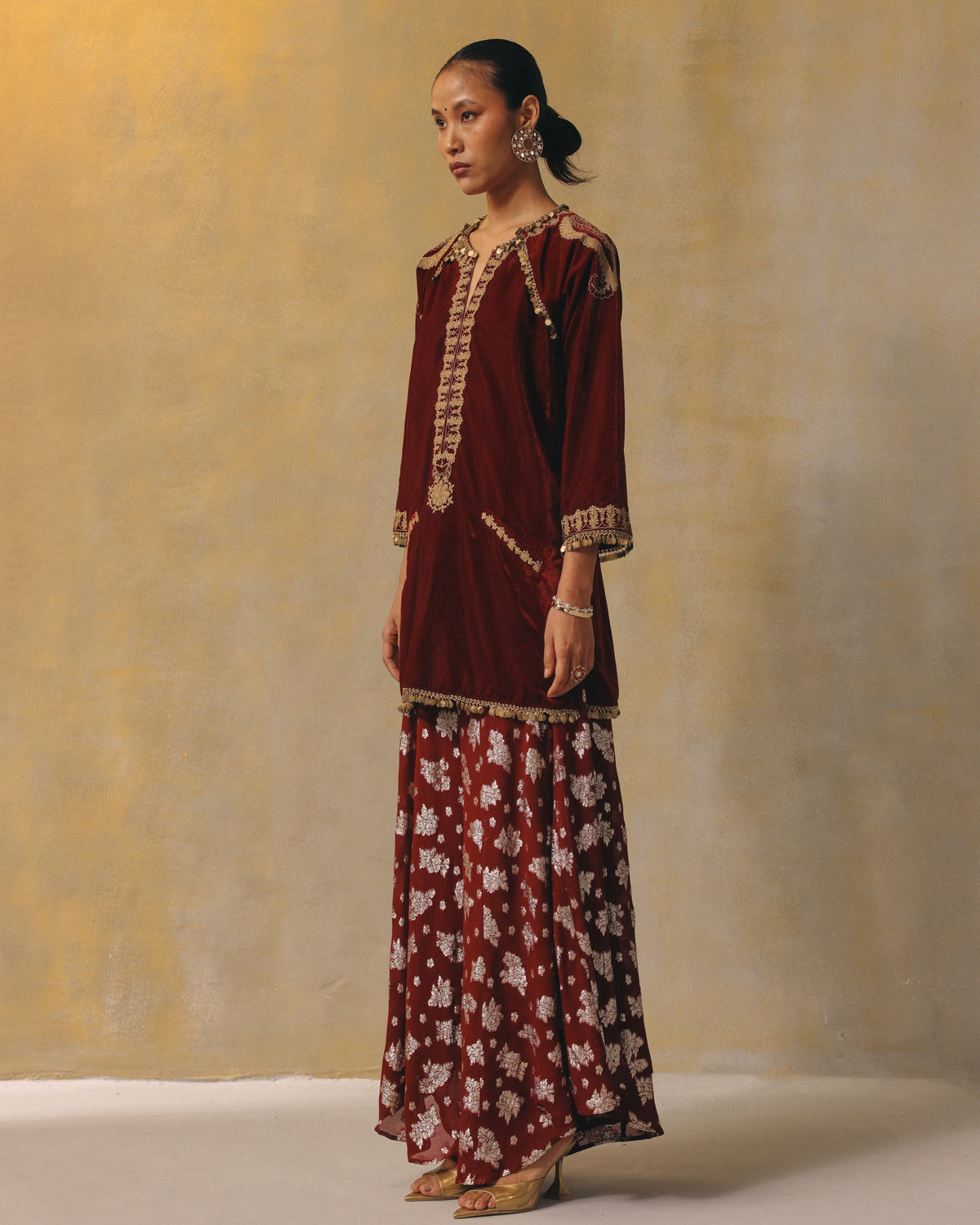 Ruby Velvet Firan Set