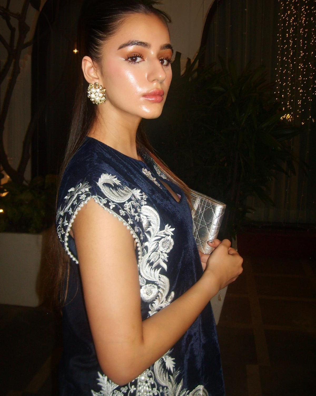 Sifat Mahendru in Midnight Floral Threadwork Kurta Set