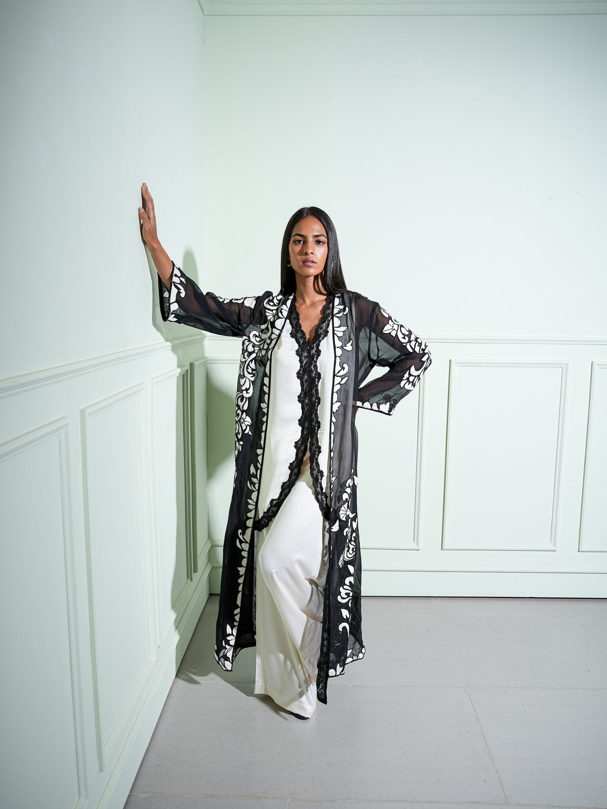Ivory Noir Cape Set